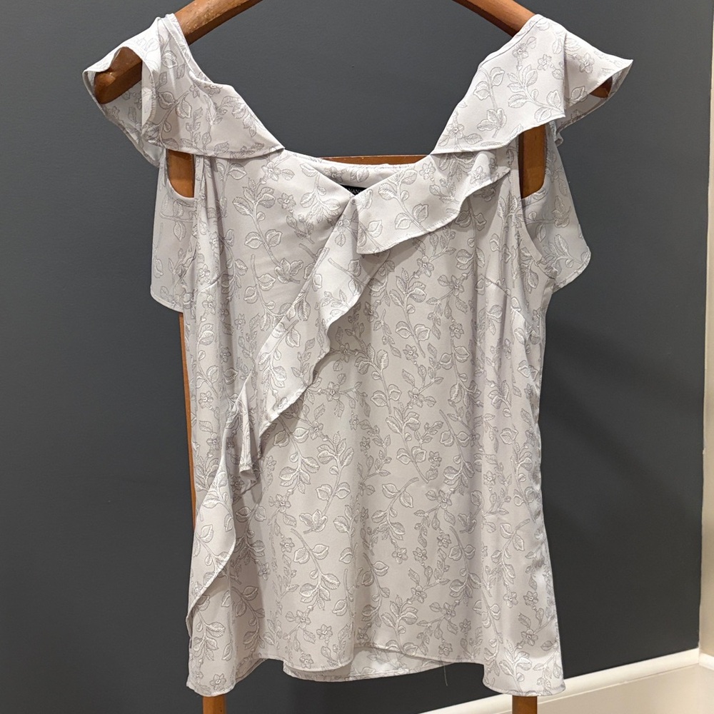 Banana Republic Gray Floral Ruffle Top